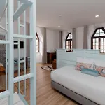 Casa Da Cerca-suite Aconchegante Com Piscina B&B Runa