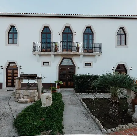 Casa Da Cerca-suite Aconchegante Com Piscina Bed and Breakfast